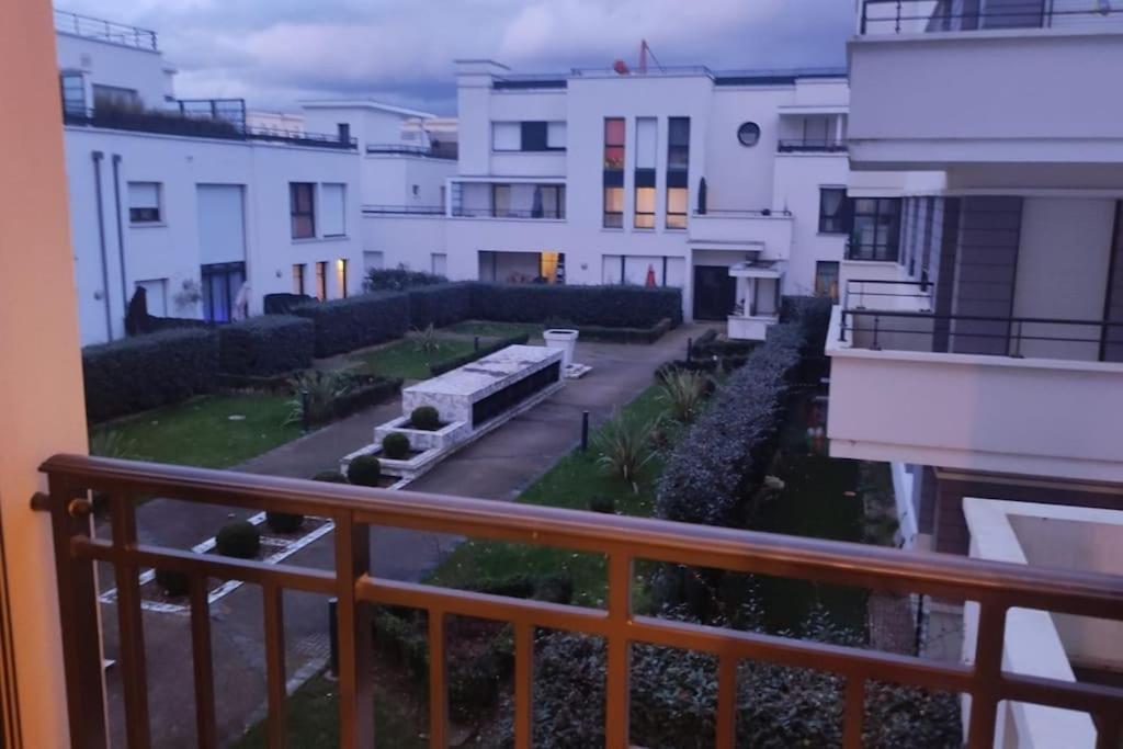 Lotus- 4 Min De Walt Disney-Arrivee Autonome-Parking Et Wifi Gratuit-Proche De Toutes Commodites 5Min De La Vallee Village Шессі Екстер'єр фото
